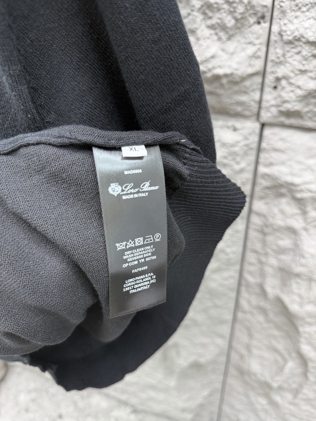 Loro piana 新款老钱风针织短袖，经典设计，简约没有任何多余累赘感，衣橱不可缺少的一件百搭单品，