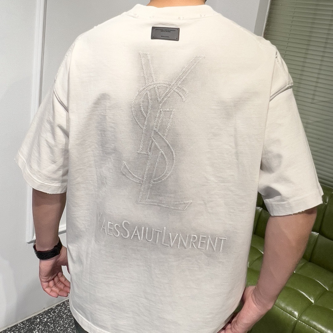 品牌：YSL季度：2026春夏颜色：黑色 冷卡其尺码：S-XXL版型：宽松版 短袖T重量：390克 成分