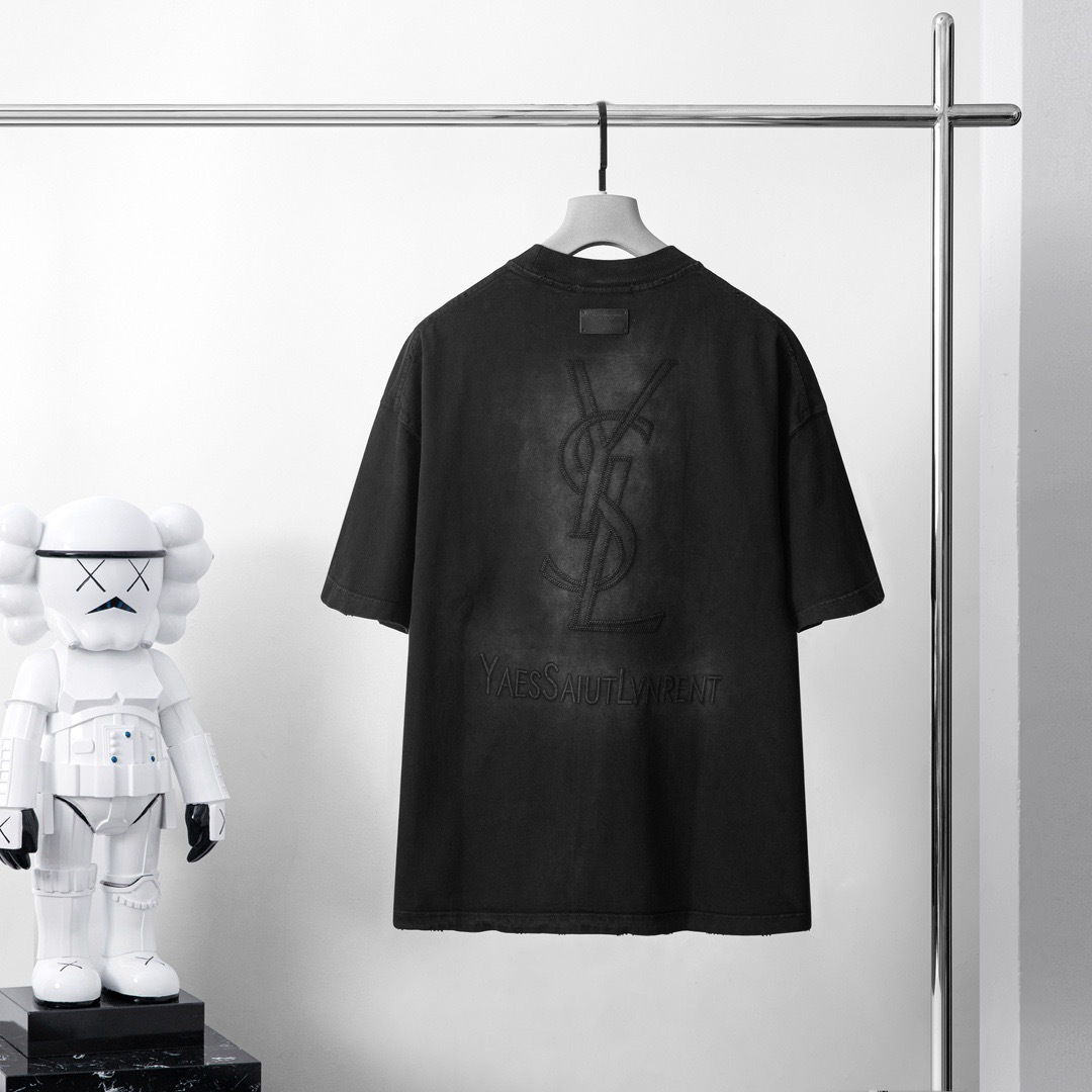 品牌：YSL季度：2026春夏颜色：黑色 冷卡其尺码：S-XXL版型：宽松版 短袖T重量：390克 成分