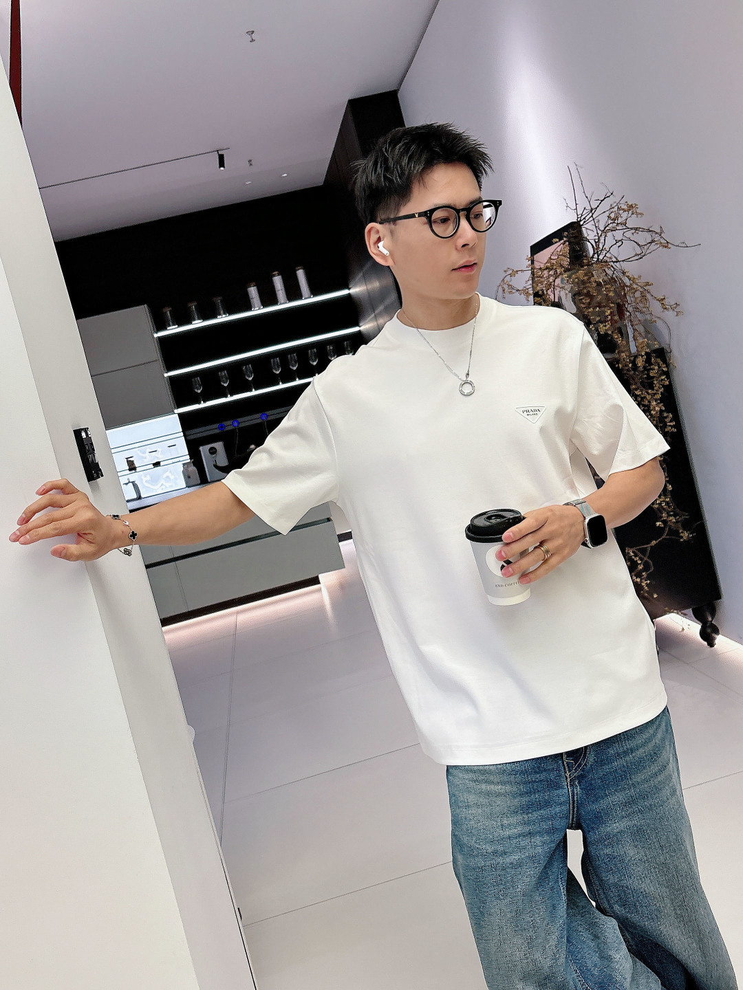 2026 春夏新品 普拉达短袖颜色：白色 黑色 码数：M-5XL