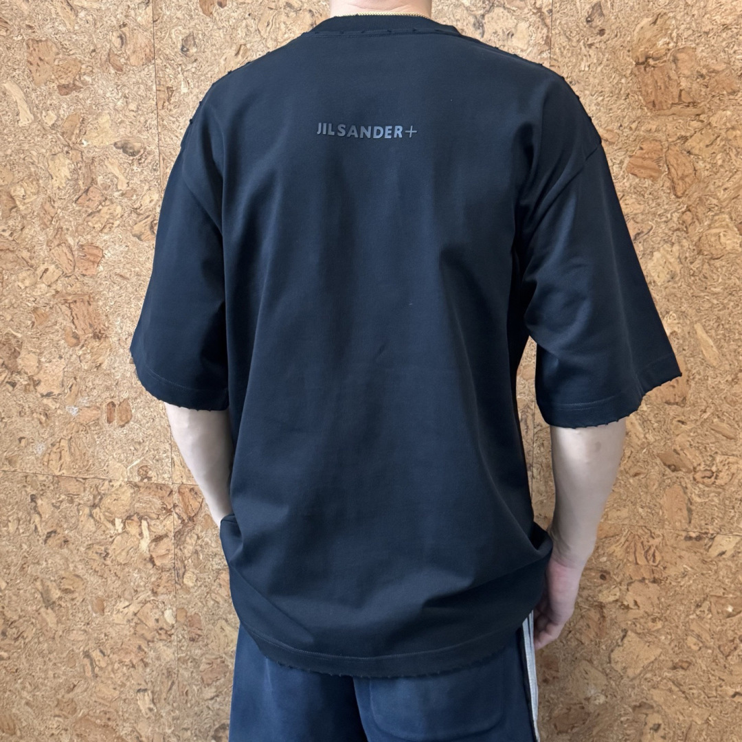 JIL🌟2026新款春季短袖🆕采用纯棉面料，手感细腻，搭配印花logo品牌标识，超级时尚洋气！码数：XS