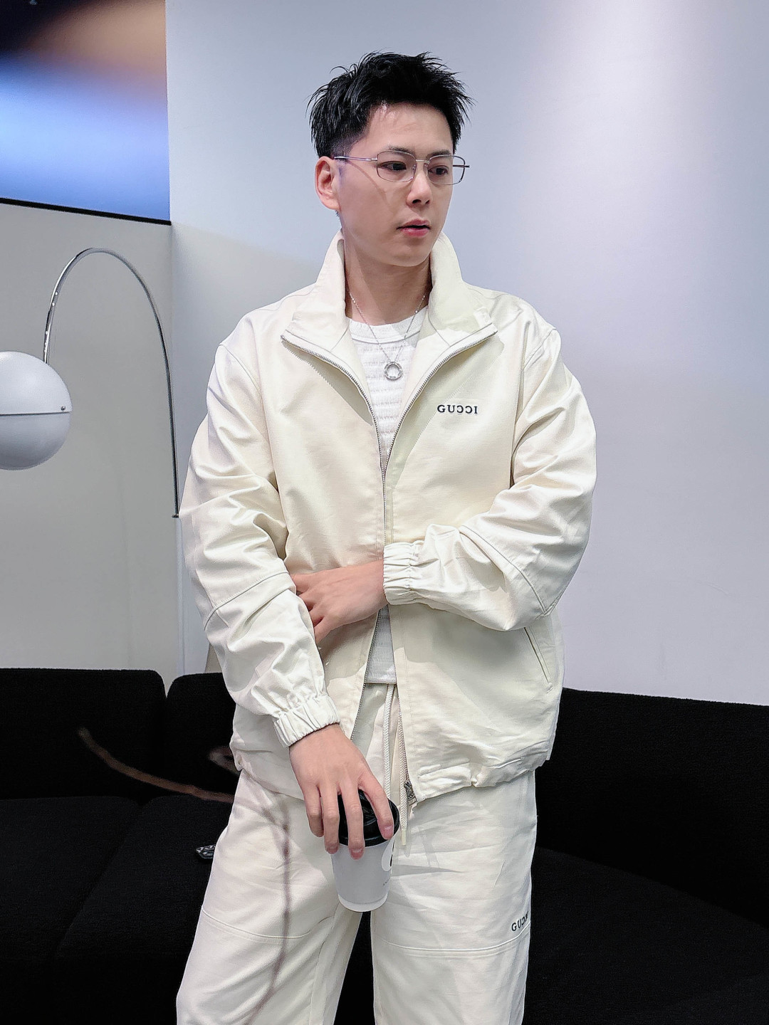 GU2026早春新款时尚立领商务休闲夹克外套（🈶同款卫裤搭配套装 ）风格相当之出彩，极为惊艳的人气款式，