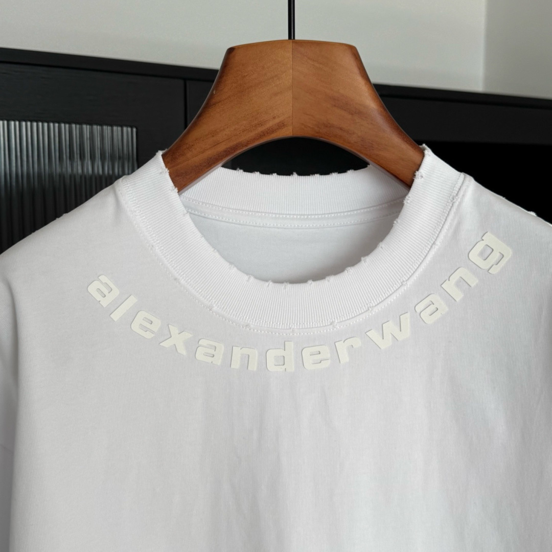 Alexander🌟2026年新款春季短袖🆕采用纯棉面料，手感细腻，超级时尚洋气！码数：XS S M L