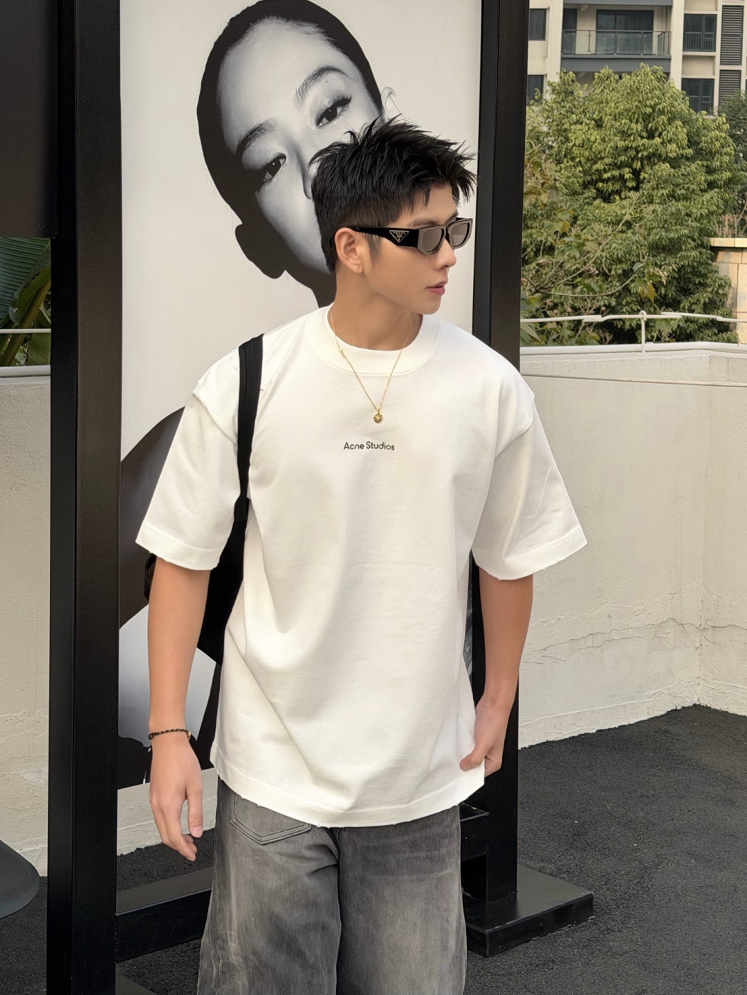 新款春季重磅T恤🆕颜色：黑，白，紫码数：XS-XL款号：52132