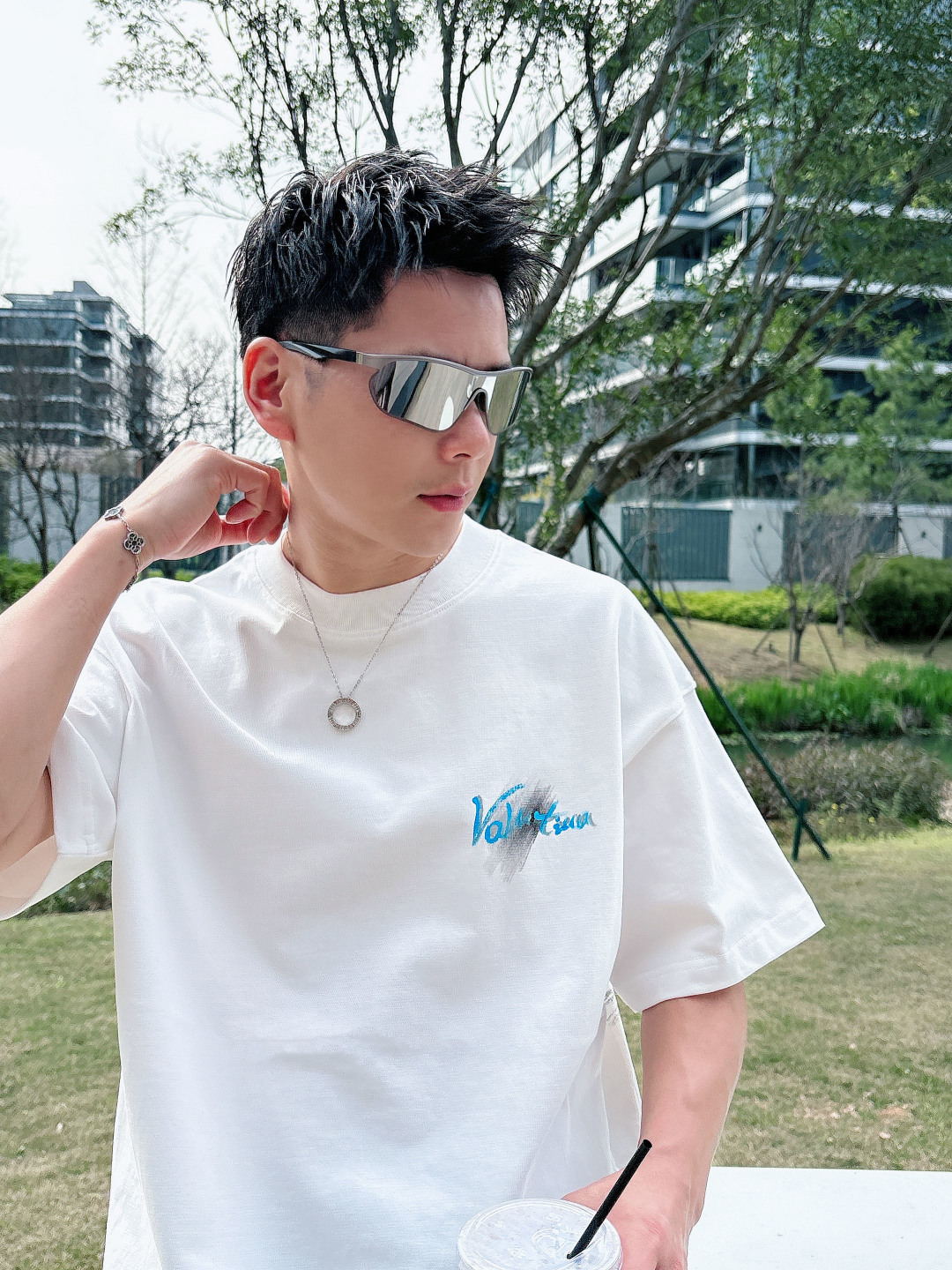 26新款短袖阔版T恤颜色：黑，白尺码：S-XL
