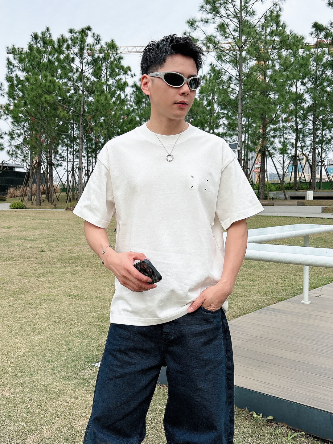 26新款短袖阔版T恤颜色：黑，白尺码：M-3XL