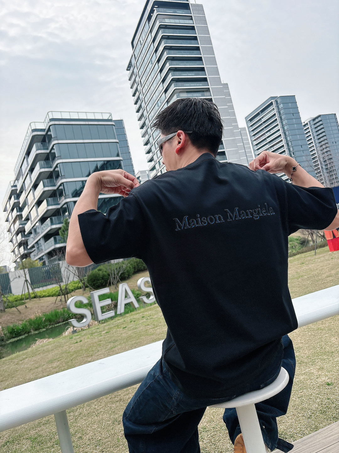 26新款短袖阔版T恤颜色：黑，白尺码：M-3XL