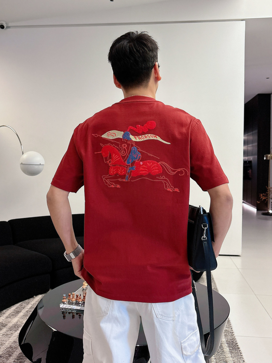 巴宝莉 2026 NEW 新品 颜色： 黑色 白色 砖红色码数：M-5XL