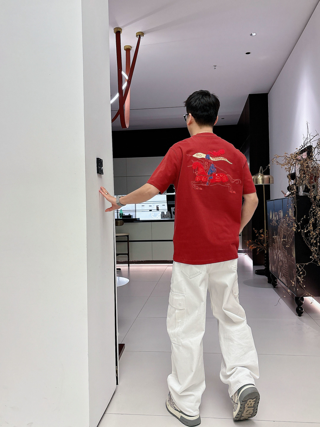 巴宝莉 2026 NEW 新品 颜色： 黑色 白色 砖红色码数：M-5XL