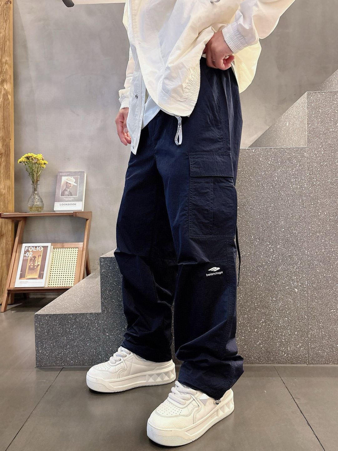 巴黎工装裤季度：2026夏款尺码： M-3XL 版型： 直筒休闲裤工艺：侧边做大口袋设计 潮流时尚🎉