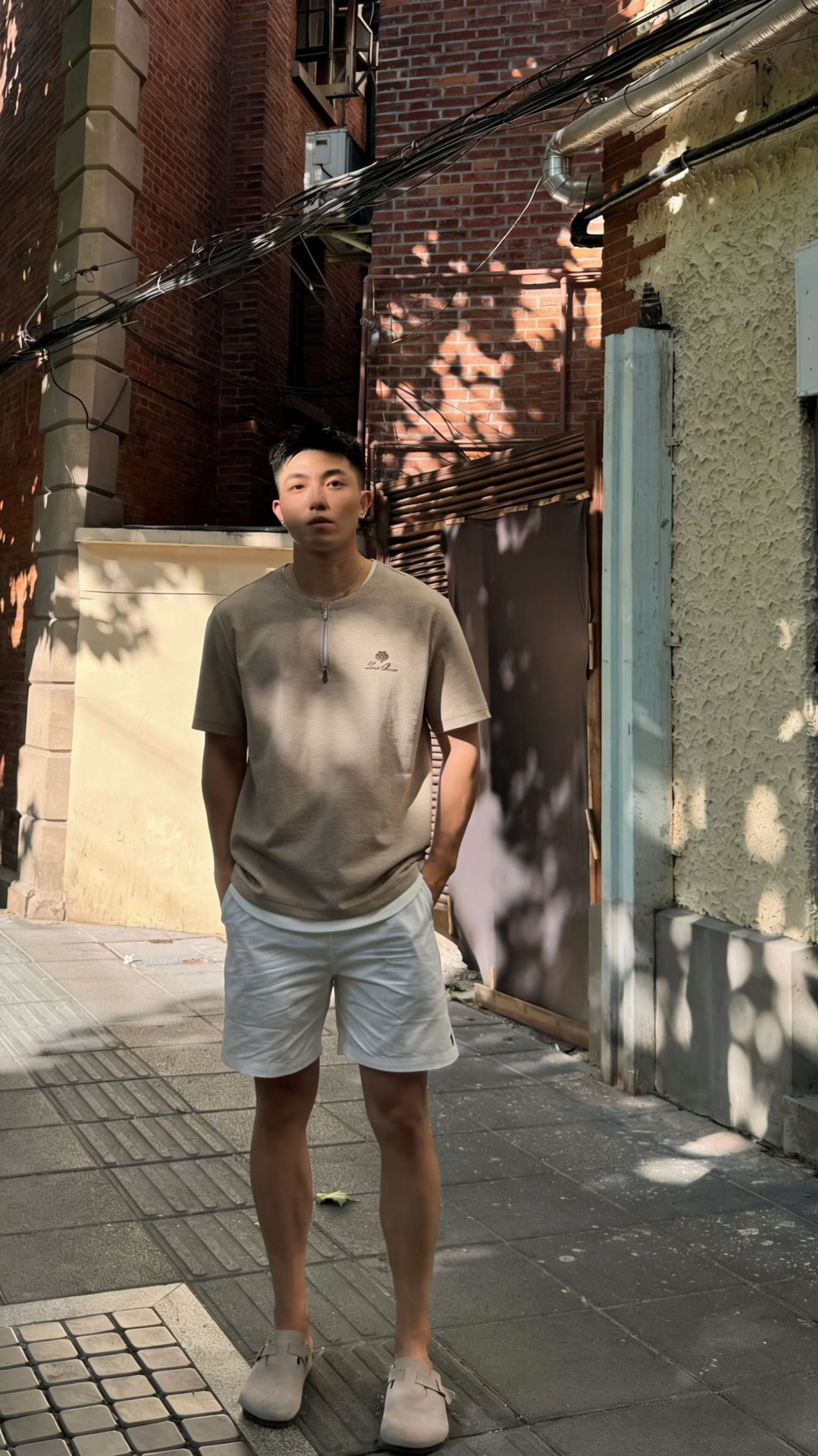 🆕loro PianaFW春夏新品圆领老钱风假两件拉链T恤，立体绣logo重工洗水半袖 工艺处理，外车线