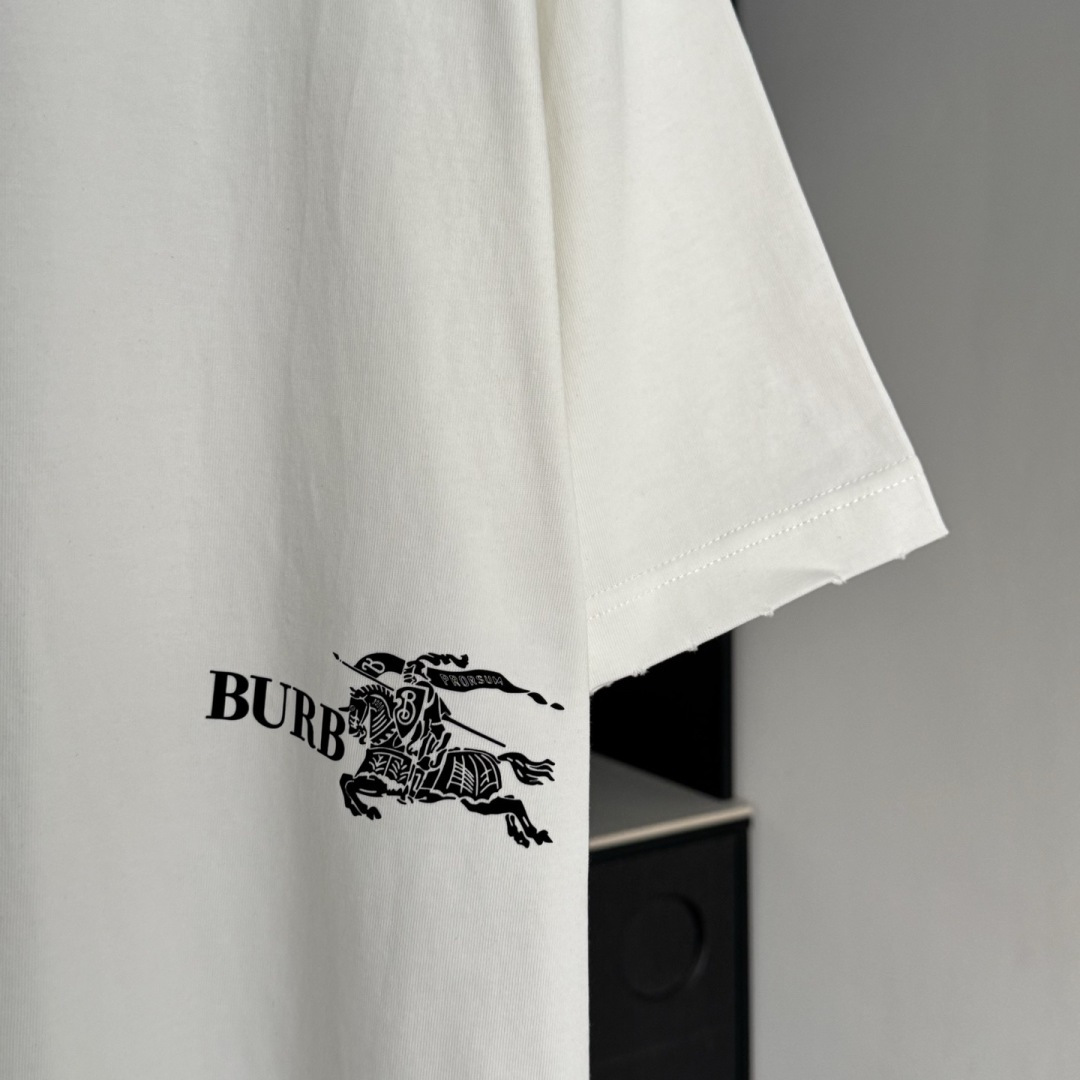 BUR🌟2026年新款夏季短袖🆕采用纯棉面料，手感细腻，超级时尚洋气！码数：XS-XL男女同款