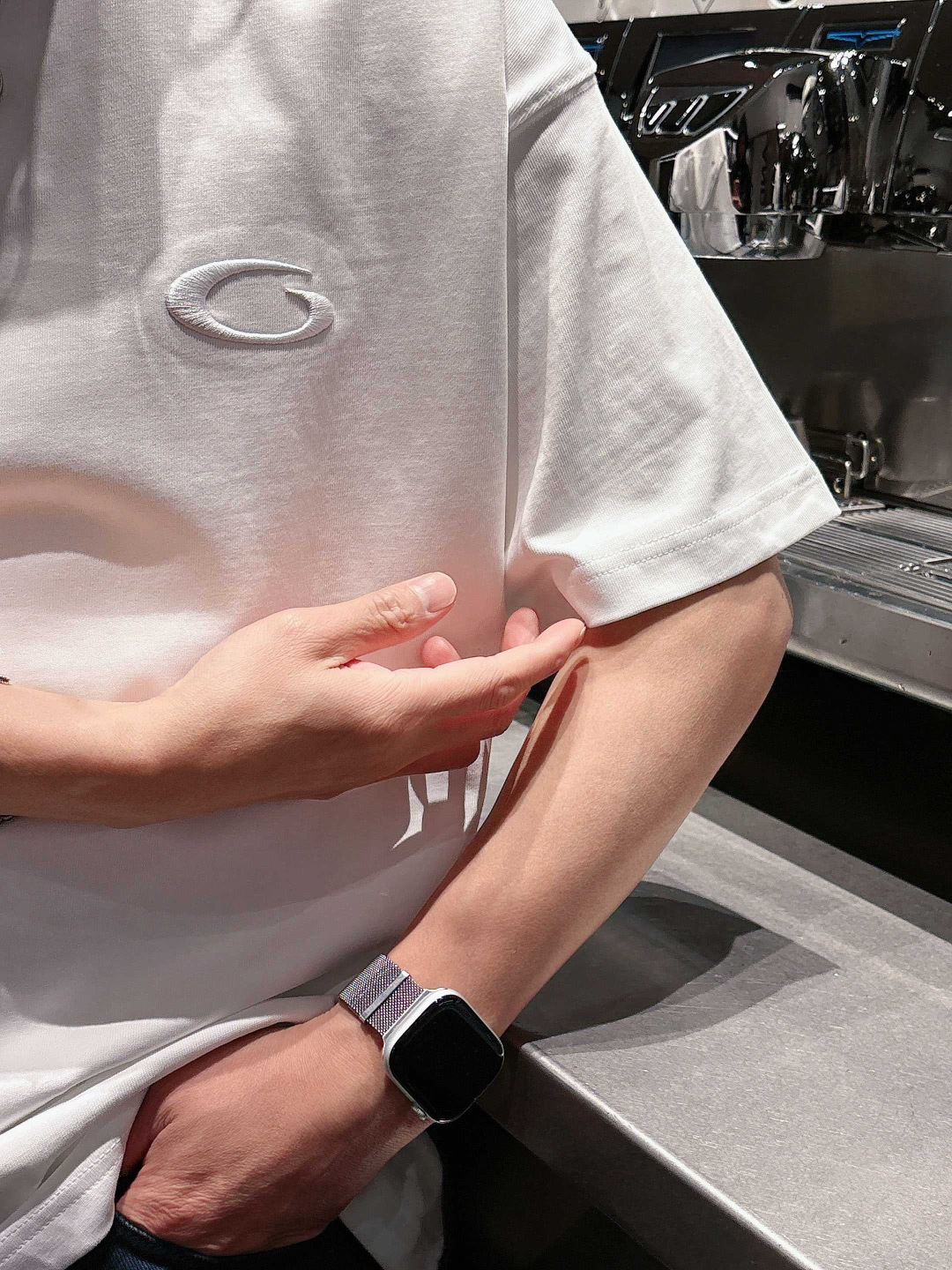 26新款短袖阔版T恤颜色：黑，白尺码：S-XL