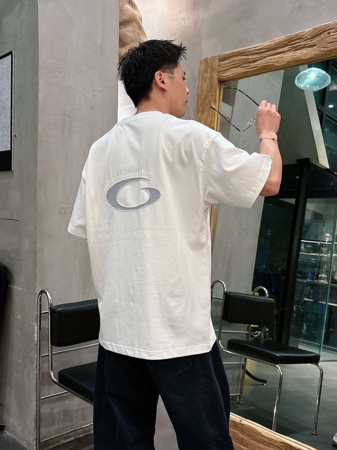 26新款短袖阔版T恤颜色：黑，白尺码：S-XL