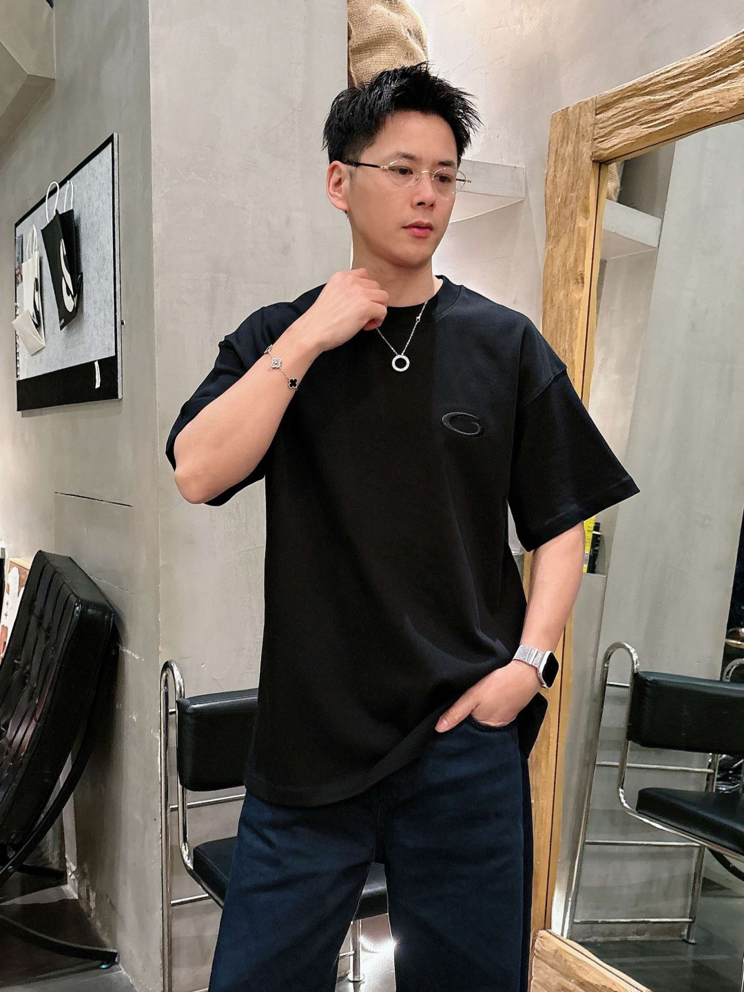 26新款短袖阔版T恤颜色：黑，白尺码：S-XL