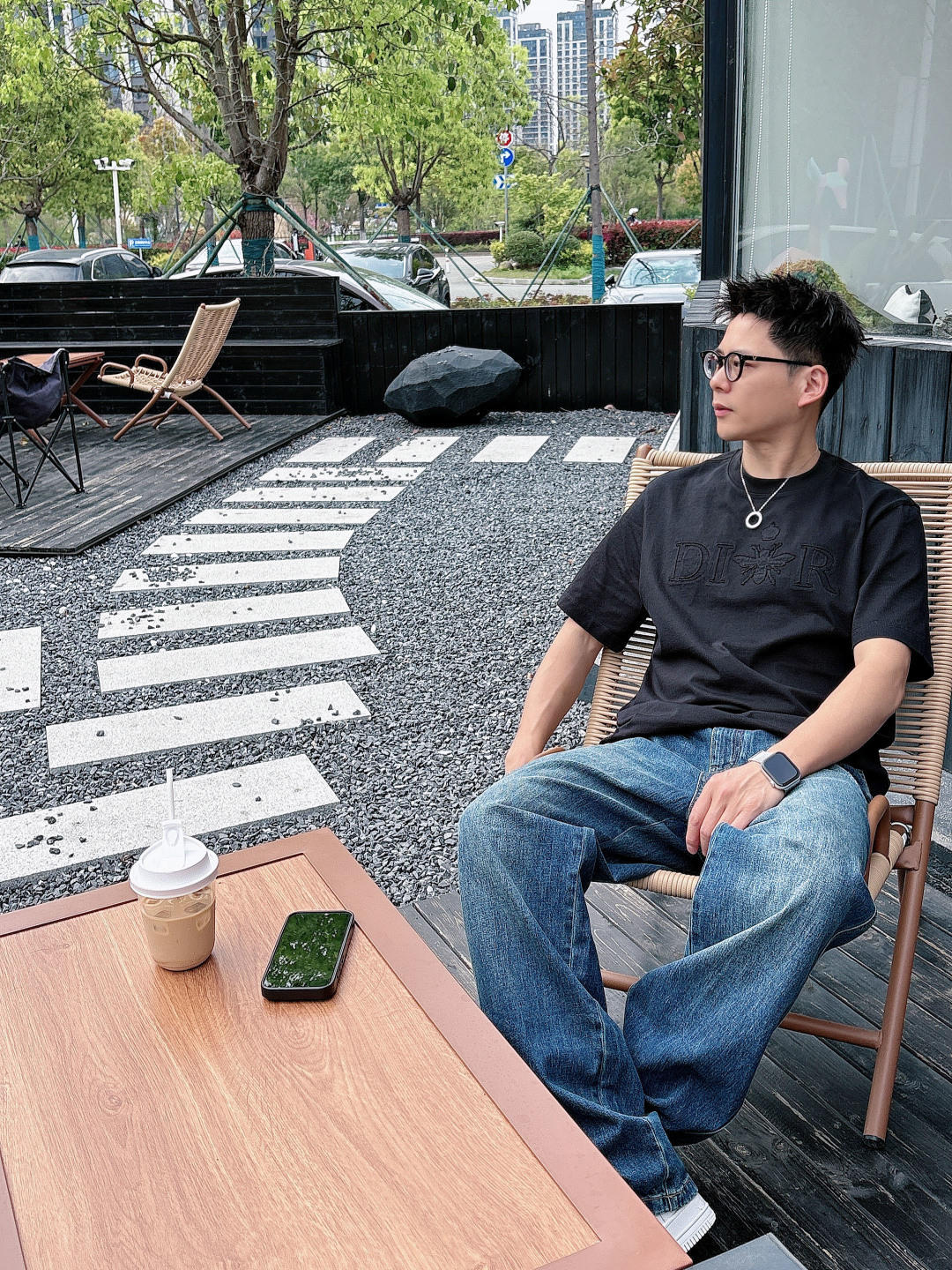 2026 春夏新品 D家短袖颜色： 黑色。白色 杏色码数：M-5XL