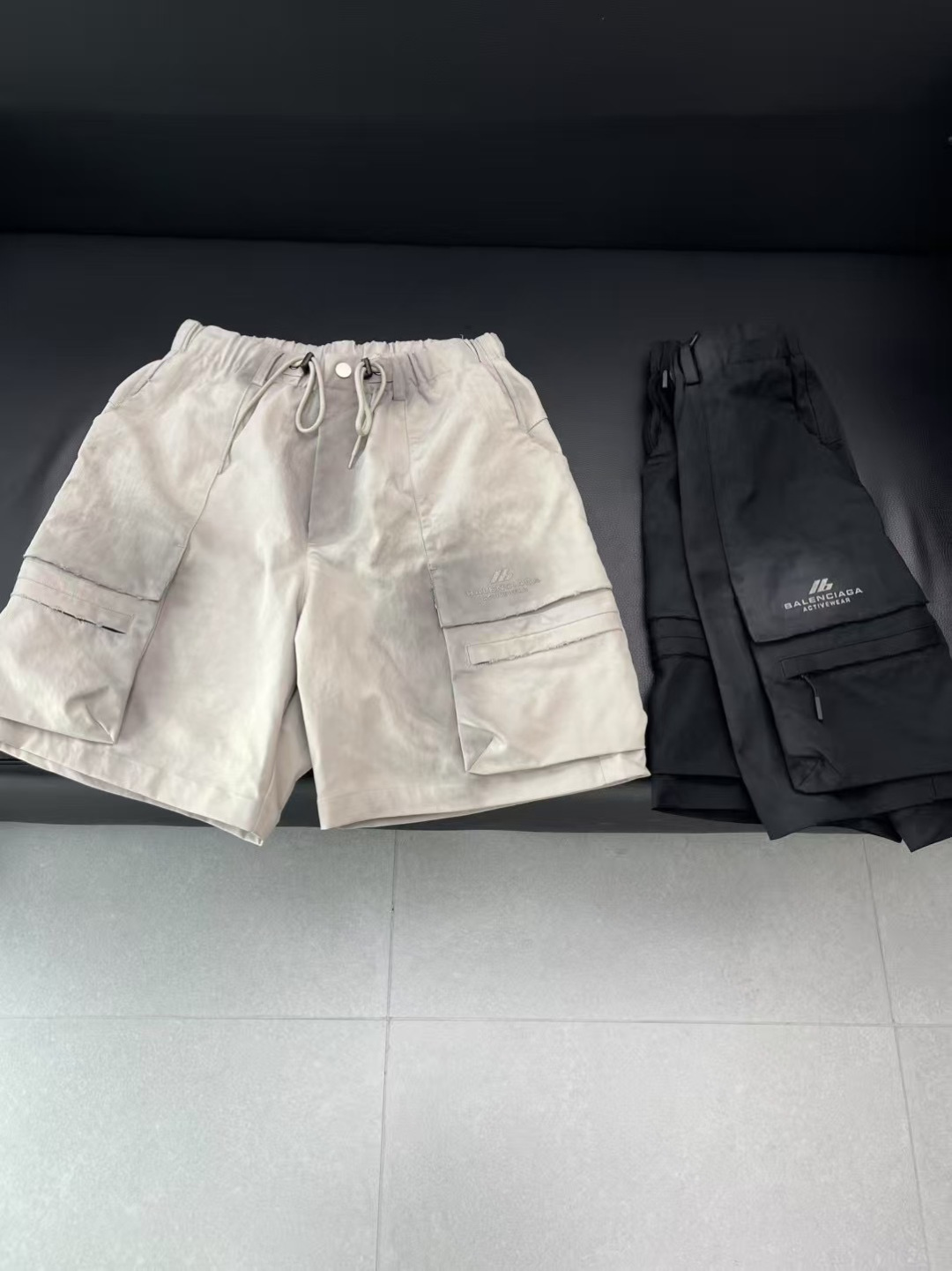 短裤上新[庆祝]颜色：黑，灰码数：M-3XL款号：833