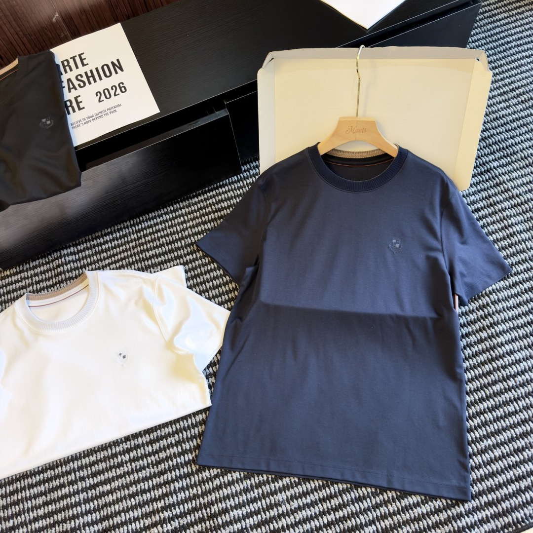 loro Piana 夏日松弛感｜一件穿出贵气底色真正的高级从来不是张扬是loro Piana式的低调质