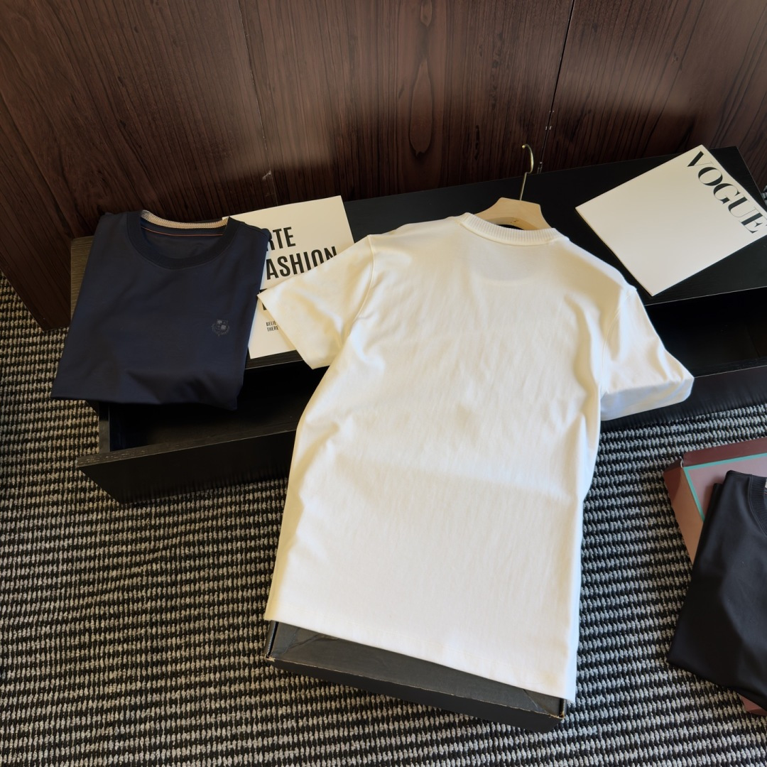 loro Piana 夏日松弛感｜一件穿出贵气底色真正的高级从来不是张扬是loro Piana式的低调质