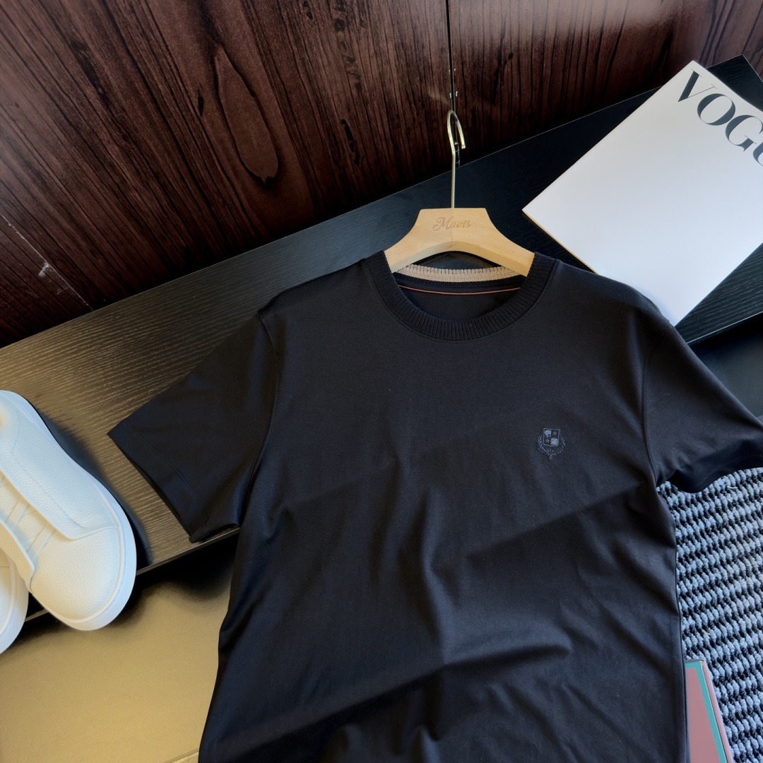 loro Piana 夏日松弛感｜一件穿出贵气底色真正的高级从来不是张扬是loro Piana式的低调质