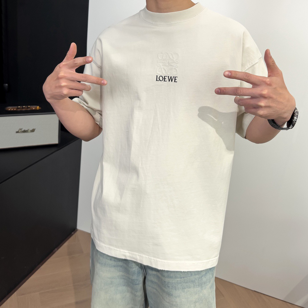 品牌：L*WE季度：2026春夏颜色：黑色 冷卡其 尺码：S-XXL版型：宽松版 短袖T重量：350克成
