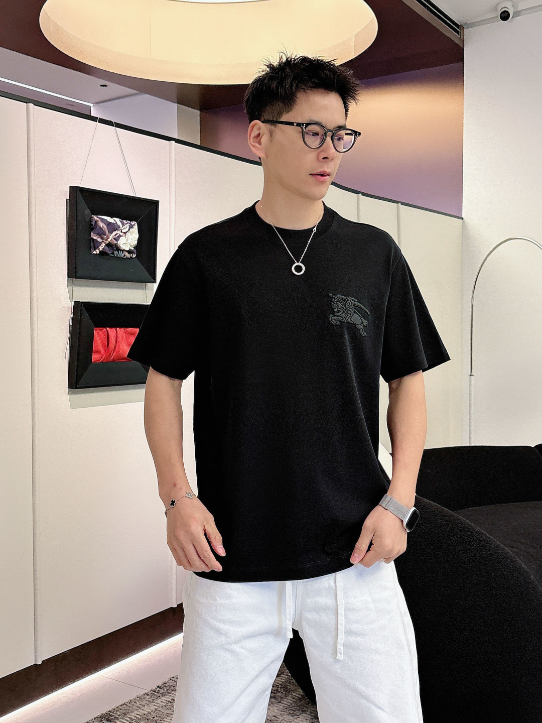 2026 春夏新品 巴宝莉短袖 颜色： 白色 黑色 藏青色码数：M-5XL