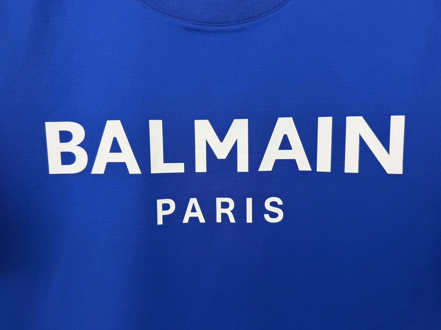 Balmain.巴尔曼 SS26春夏经典字母logo印花标识短袖T恤，正面“BALMAIN PARIS”