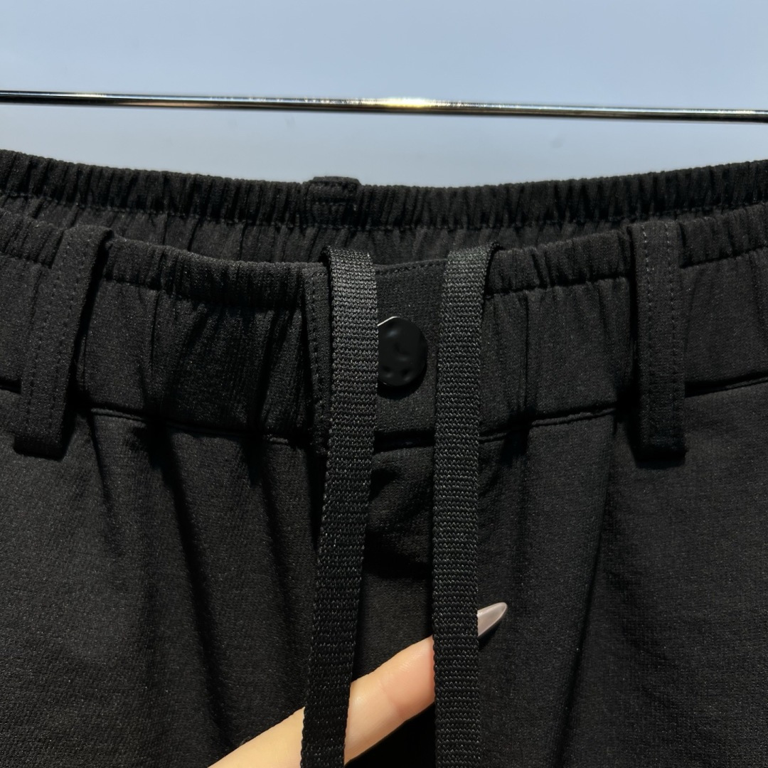 夏季薄款短裤上新🆕颜色：黑码数：M-3XL款号：6032