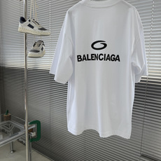 Balenciag 2026新款原单男士休闲短袖T恤!时尚百搭爆款⚠️宽松版型⚠️进口双股纯棉面料 Balenciag 2026新款原单男士休闲短袖T恤!时尚百搭爆款⚠️宽松版型⚠️进口双股纯棉面料
