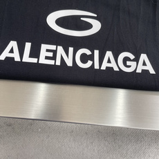 Balenciag 2026新款原单男士休闲短袖T恤!时尚百搭爆款⚠️宽松版型⚠️进口双股纯棉面料 Balenciag 2026新款原单男士休闲短袖T恤!时尚百搭爆款⚠️宽松版型⚠️进口双股纯棉面料