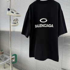 Balenciag 2026新款原单男士休闲短袖T恤!时尚百搭爆款⚠️宽松版型⚠️进口双股纯棉面料 Balenciag 2026新款原单男士休闲短袖T恤!时尚百搭爆款⚠️宽松版型⚠️进口双股纯棉面料