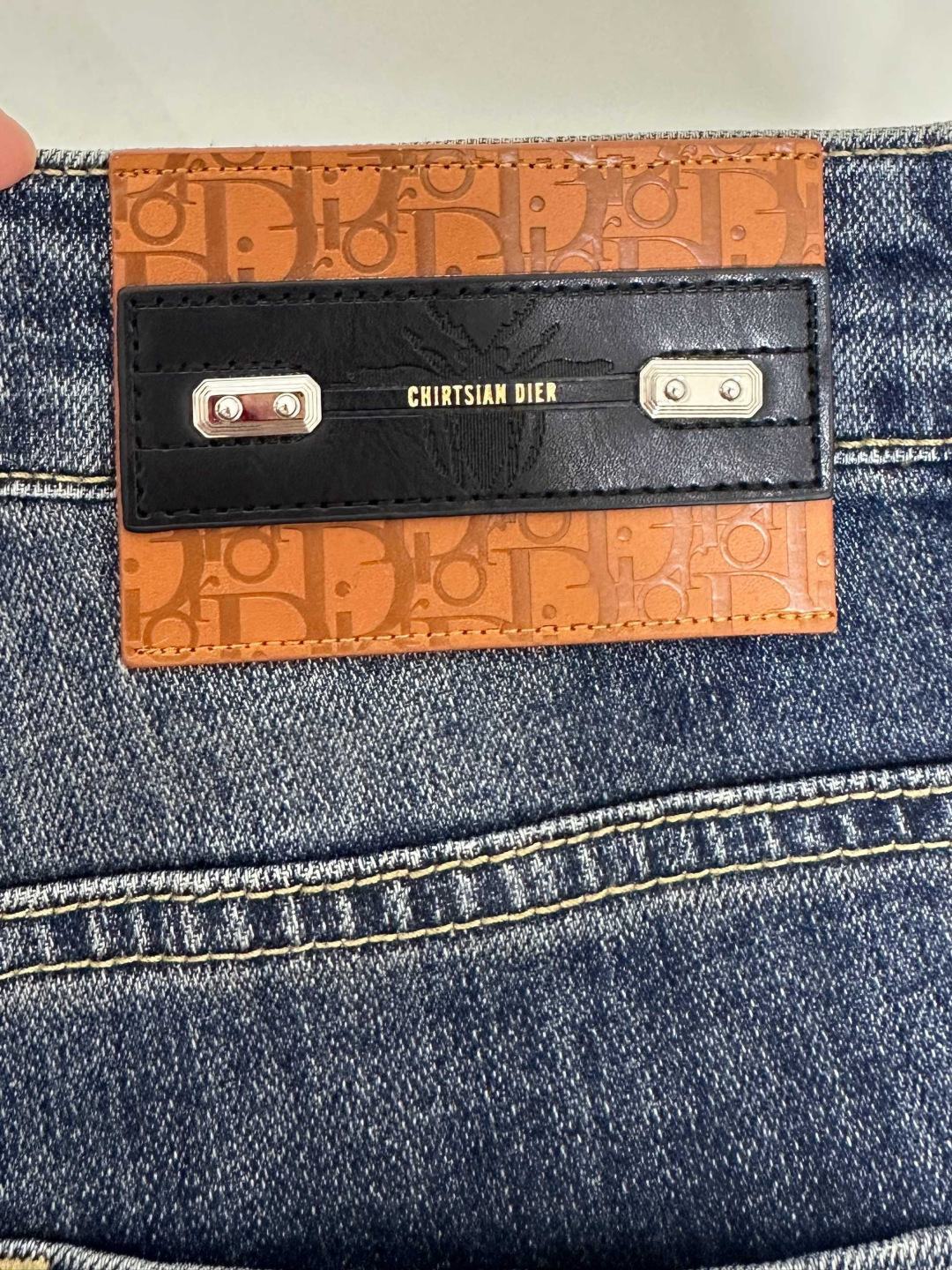 772556
