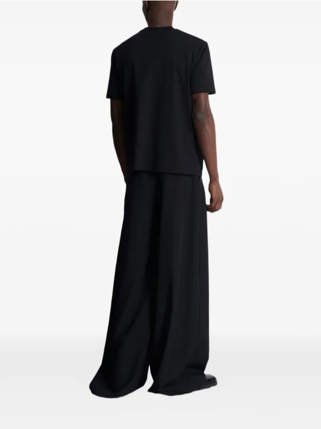 Balmain.巴尔曼 SS26春夏字母印花标识短袖T恤，正面饰红色品牌标志+“1945”字样印花log