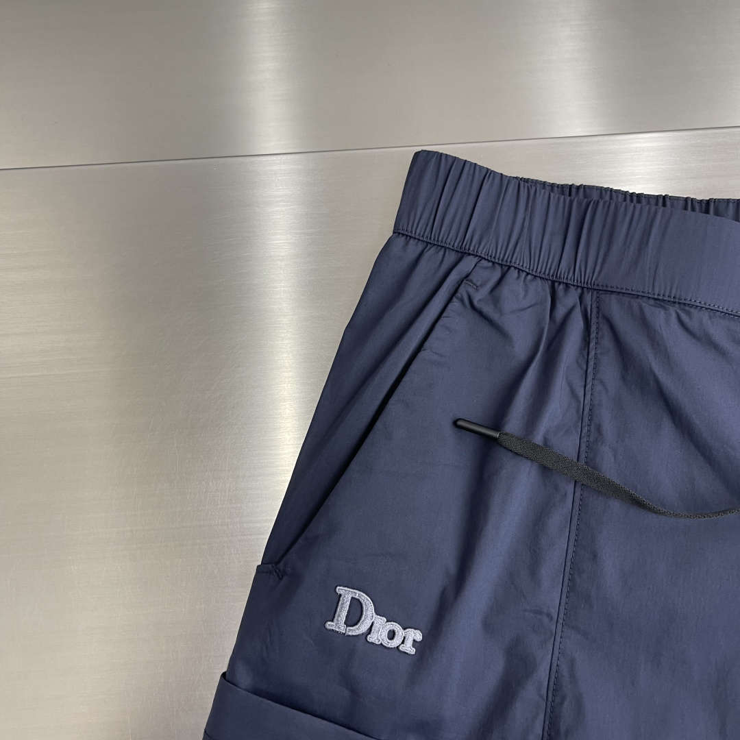 -Dio    2026春夏新款工装休闲裤码数：M-3XL 直筒休闲裤工艺：工装设计 简约不单调 凉感面