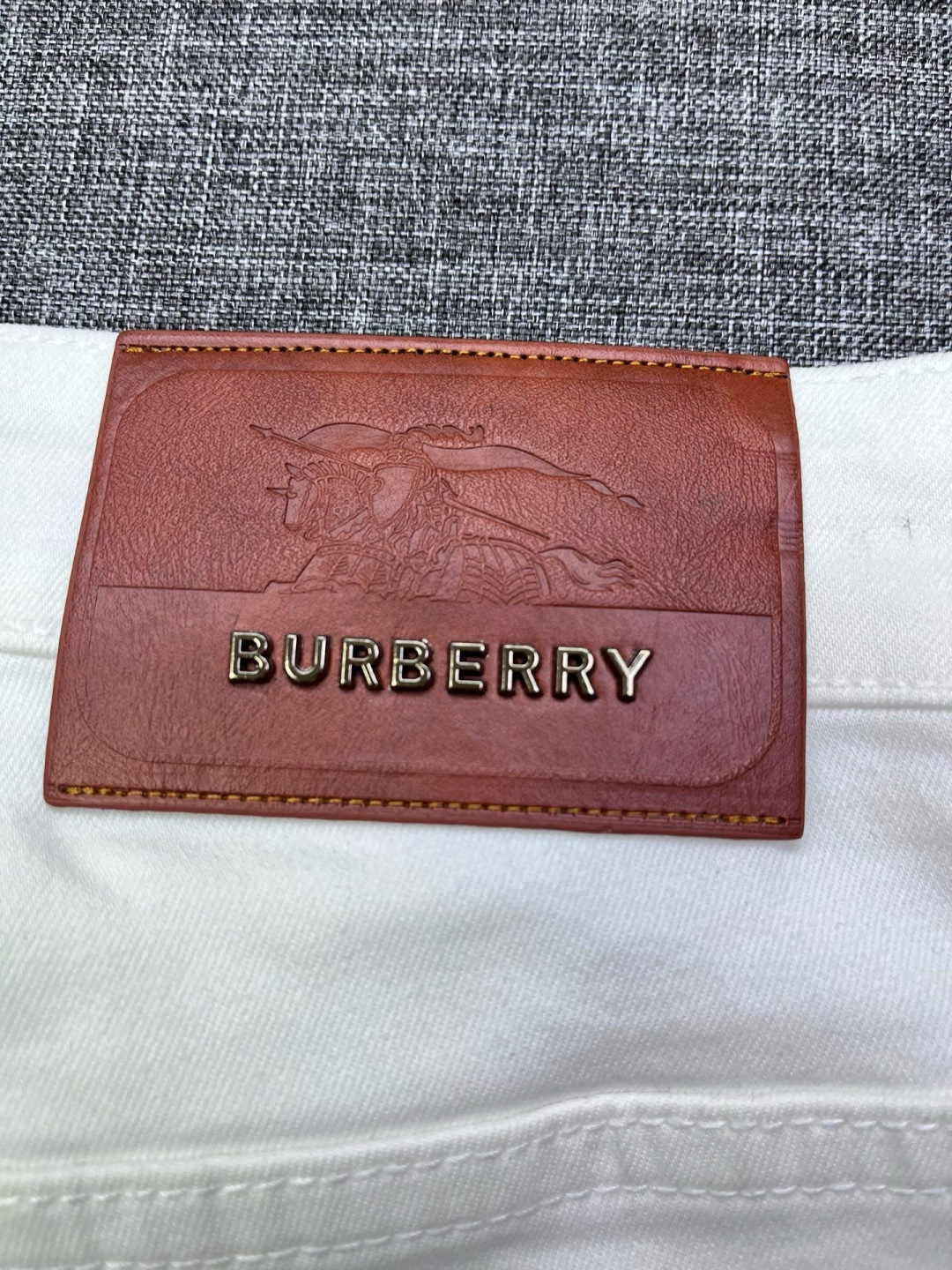 Burberry 巴宝莉男士牛仔裤，香港贸易公司货，纯正洋行渠道，顶级泰国代工出品，官网主推售卖！！牛仔