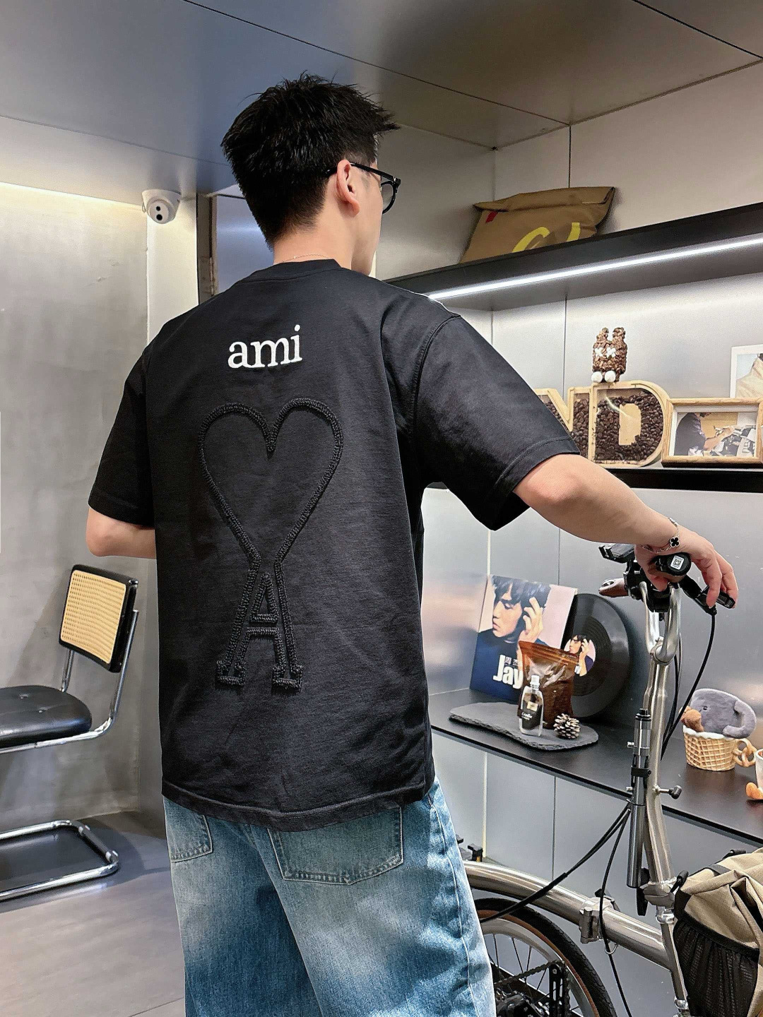 26新款短袖阔版T恤颜色：黑，白尺码：M-3XL
