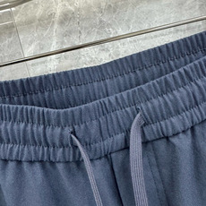 26春夏新款lululemon露露乐檬梭织斜纹棉弯刀休闲裤,男士刺绣LOGO点缀弯刀高街长裤。独家渠道, 26春夏新款lululemon露露乐檬梭织斜纹棉弯刀休闲裤,男士刺绣LOGO点缀弯刀高街长裤。独家渠道,