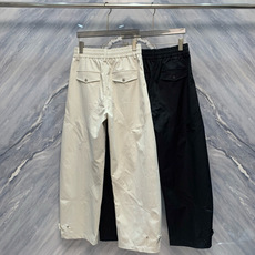 解构之境Acne Stud*ios叠层刺绣长裤在当代时尚的版图中,瑞典品牌Acne Stu*dios始终 解构之境Acne Stud*ios叠层刺绣长裤在当代时尚的版图中,瑞典品牌Acne Stu*dios始终