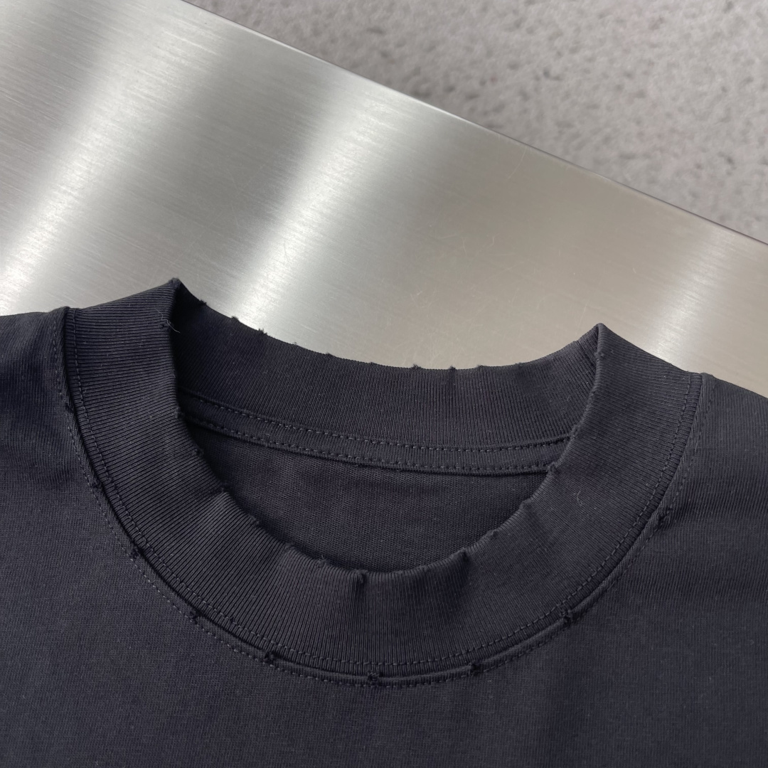 -Acne Studio 植绒 短袖T恤字母图案 辅以植绒印花工艺成衣洗水 面料更柔软 顺滑 质 -Acne Studio 植绒 短袖T恤字母图案 辅以植绒印花工艺成衣洗水 面料更柔软 顺滑 质