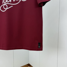 Fendi.芬迪 26夏季新品绳索字样logo印花标识短袖T恤,正面饰有绳索品牌字样logo装饰设计,衣 Fendi.芬迪 26夏季新品绳索字样logo印花标识短袖T恤,正面饰有绳索品牌字样logo装饰设计,衣