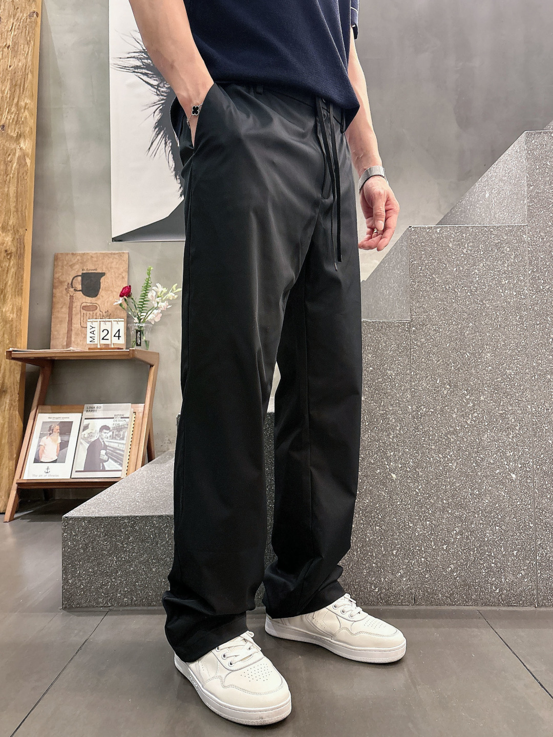 2026 春夏新品 Loro piana 休闲裤颜色：黑色 蓝色 杏色码数：M-3XL
