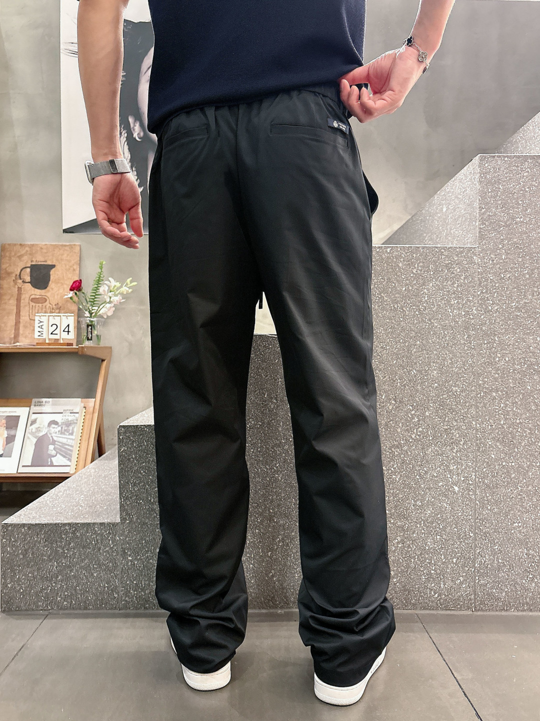 2026 春夏新品 Loro piana 休闲裤颜色：黑色 蓝色 杏色码数：M-3XL