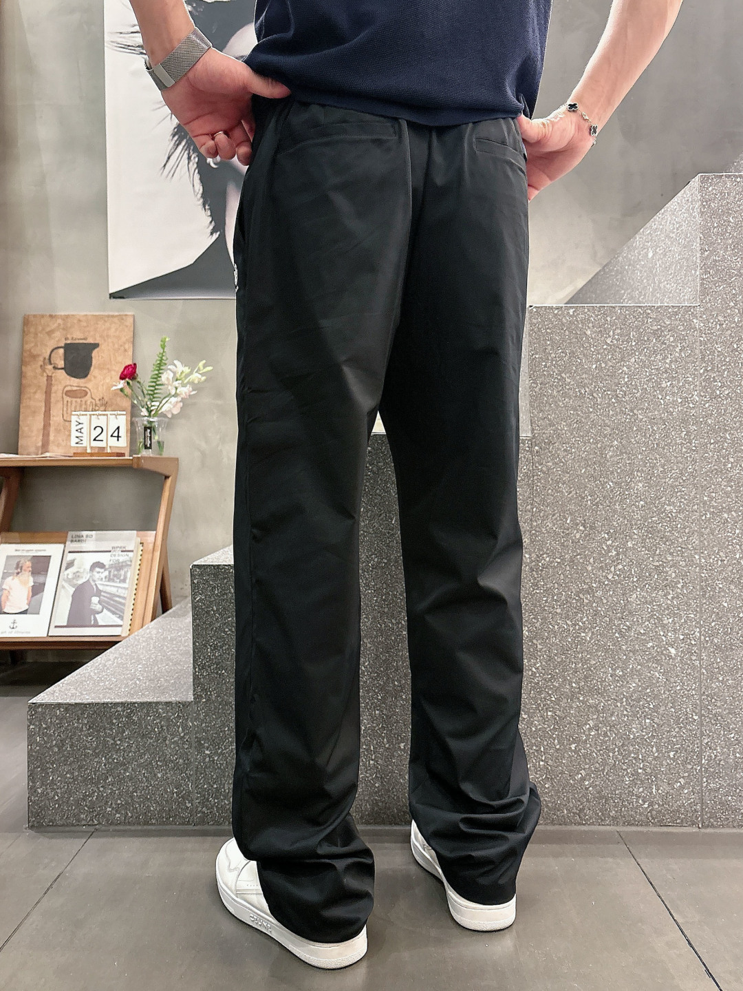2026 春夏新品 Loro piana 休闲裤颜色：黑色 蓝色 杏色码数：M-3XL