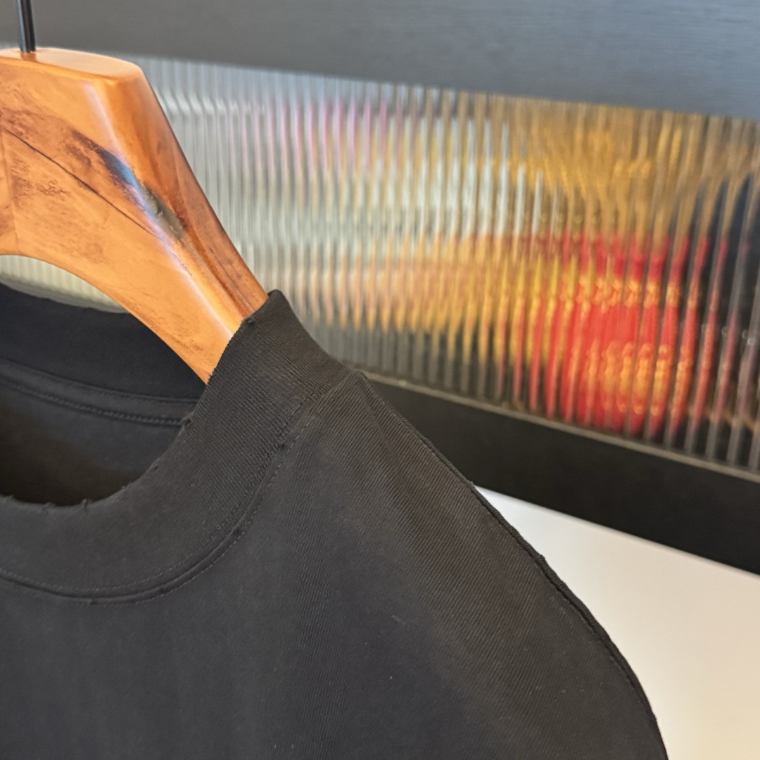 Acne Studios🌟2026年新款夏季短袖🆕采用纯棉面料，手感细腻，超级时尚洋气！码数：XS-XL男女同款