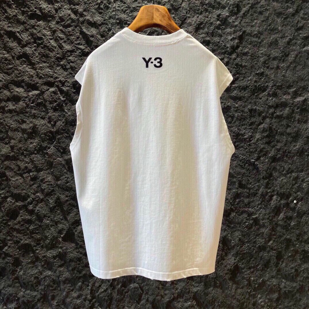 新款🌟Y3，新款背心🎽，面料采用顶级原版精梳棉，印压胶条logo印花图案，顶级的做工，高端品质，男女同款，尺码: XS-