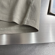 Stone Island 2026春夏系列圆领短袖T恤衫 码数:M-5XL 常规版型 100%长绒棉 亲肤舒 Stone Island 2026春夏系列圆领短袖T恤衫 码数:M-5XL 常规版型 100%长绒棉 亲肤舒