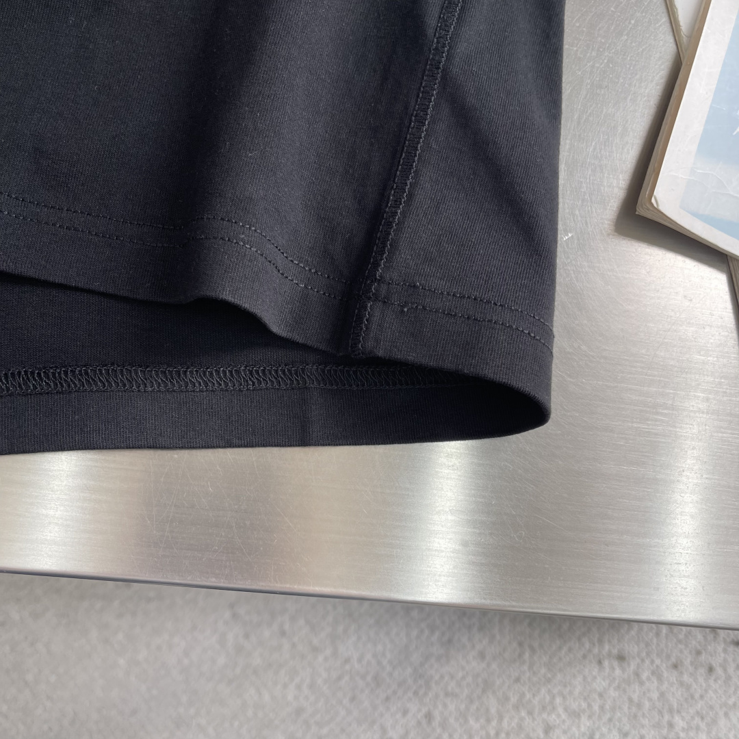 Stone Island      2026春夏系列圆领短袖T恤衫  码数：M-5XL 常规版型 100%长绒棉 亲肤舒