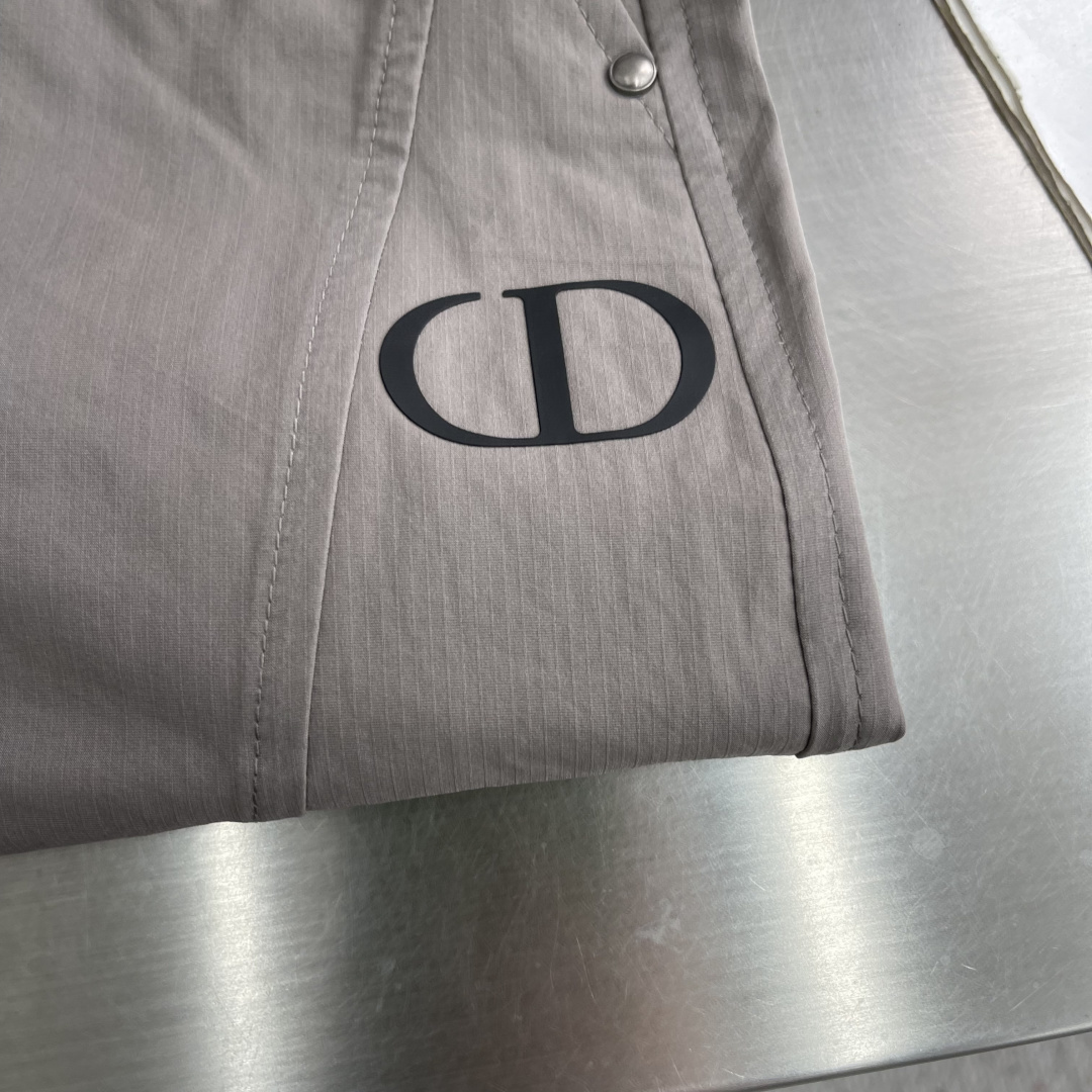 -Dio    26春夏新款夏季休闲裤，进口高定梭织面料，直筒版型 工装风设计，腰部抽绳设计，面料柔软 保型性好 不挑身