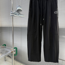 -Dio 26春夏新款夏季休闲裤,进口高定梭织面料,直筒版型 工装风设计,腰部抽绳设计,面料柔软 保型性好 不挑身 -Dio 26春夏新款夏季休闲裤,进口高定梭织面料,直筒版型 工装风设计,腰部抽绳设计,面料柔软 保型性好 不挑身