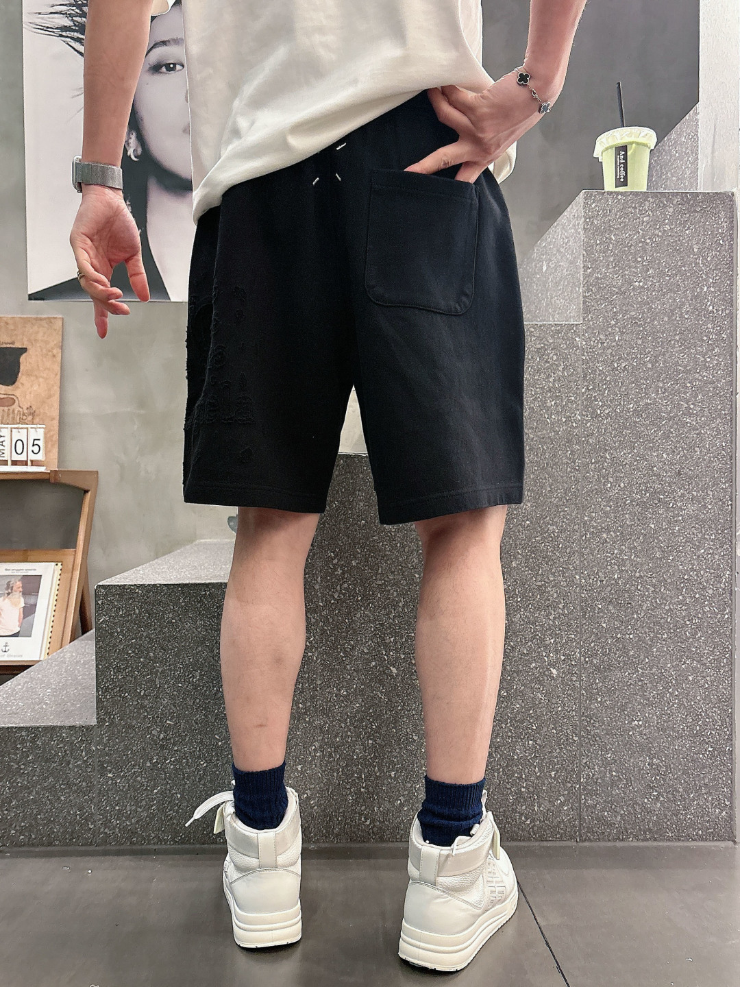 2026春夏新款 马吉拉烧花刺绣短裤 M-3XL